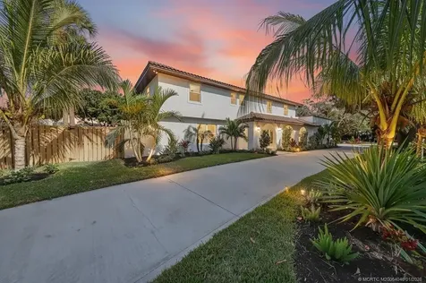 37 E High Point Road Stuart FL 34996