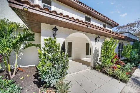 37 E High Point Road Stuart FL 34996