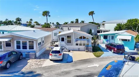 10725 S Ocean Drive Jensen Beach FL 34957