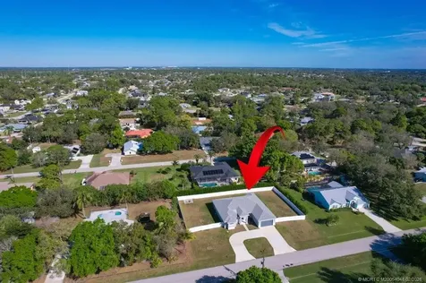 2017 SW Justison Avenue Port St Lucie FL 34953