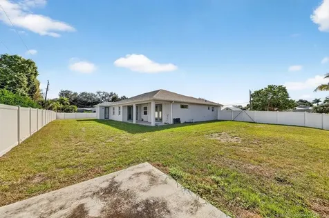 2017 SW Justison Avenue Port St Lucie FL 34953