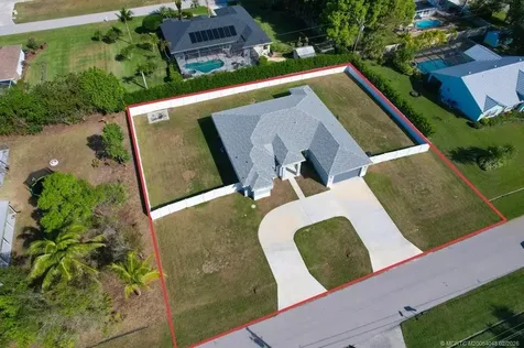 2017 SW Justison Avenue Port St Lucie FL 34953