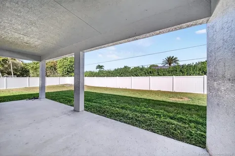 2017 SW Justison Avenue Port St Lucie FL 34953