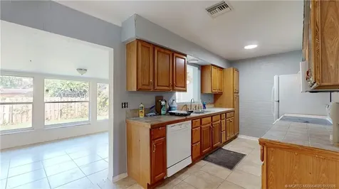 5205 Fort Pierce Boulevard Fort Pierce FL 34951