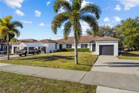 2593 SE Indian Street Stuart FL 34997