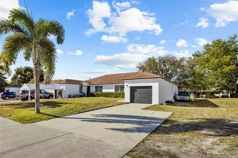 2593 SE Indian Street Stuart FL 34997
