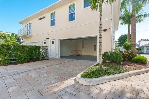 55 SE Seminole Street Stuart FL 34994
