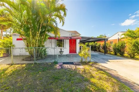 4001 Avenue O Fort Pierce FL 34947