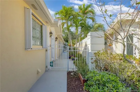 8522 SE Retreat Drive Hobe Sound FL 33455