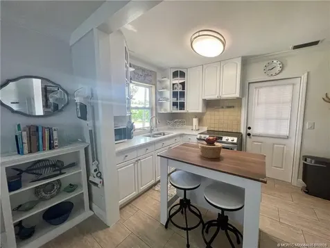 2171 NE Pelican Terrace Jensen Beach FL 34957