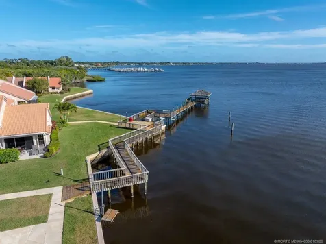 3307 SE Sandpiper Circle Port St Lucie FL 34952