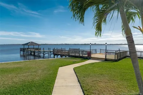3307 SE Sandpiper Circle Port St Lucie FL 34952