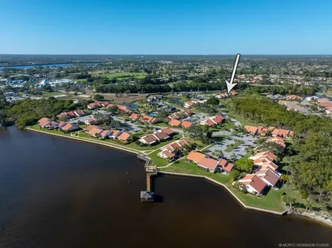 3307 SE Sandpiper Circle Port St Lucie FL 34952