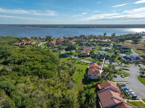 3307 SE Sandpiper Circle Port St Lucie FL 34952