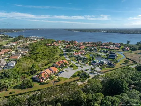 3307 SE Sandpiper Circle Port St Lucie FL 34952