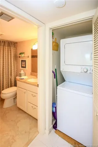 4720 NE Sandpebble Trace Stuart FL 34996