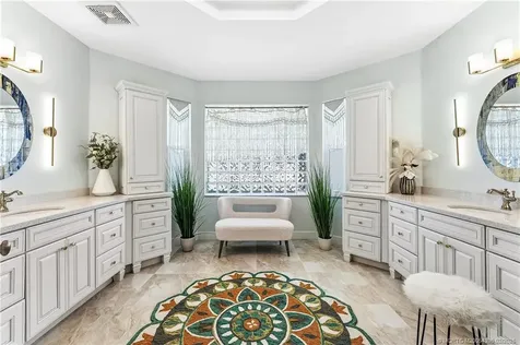 6919 SE Sleepy Hollow Lane Stuart FL 34997