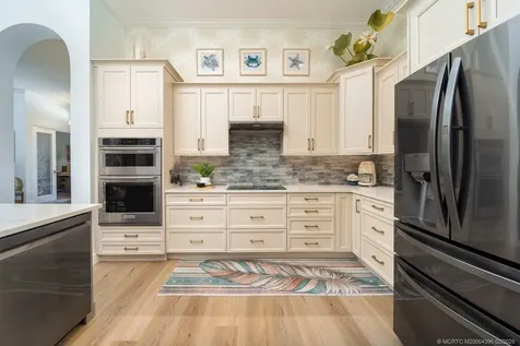 6919 SE Sleepy Hollow Lane Stuart FL 34997