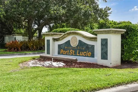 3018 SE Dalhart Road Port St Lucie FL 34952
