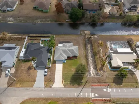 414 SW Carter Avenue Port St Lucie FL 34983