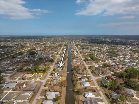 414 SW Carter Avenue Port St Lucie FL 34983