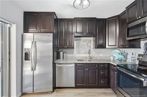 5982 SE Riverboat Drive Stuart FL 34997