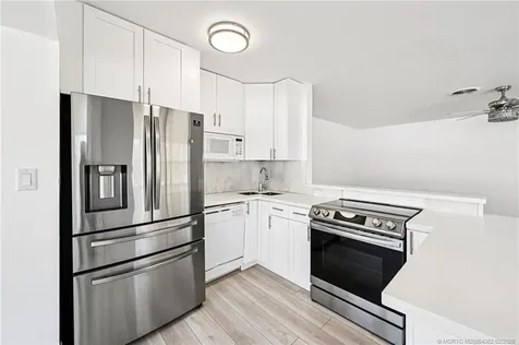 86 N El Mar Drive Jensen Beach FL 34957