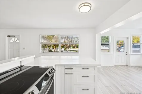 86 N El Mar Drive Jensen Beach FL 34957