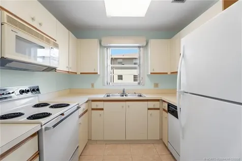 12 Lake Vista Trail Port St Lucie FL 34952