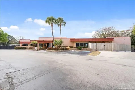 12 Lake Vista Trail Port St Lucie FL 34952