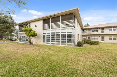 12 Lake Vista Trail Port St Lucie FL 34952