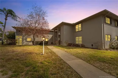 12 Lake Vista Trail Port St Lucie FL 34952