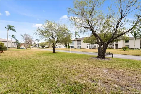 12 Lake Vista Trail Port St Lucie FL 34952