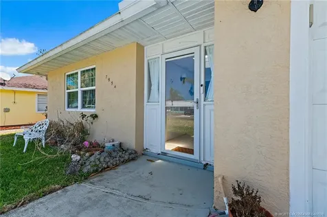 7954 SE Carlton Street Hobe Sound FL 33455