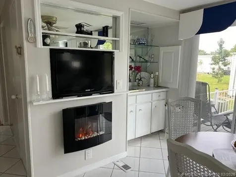 6387 Elm Lane Lantana FL 33462