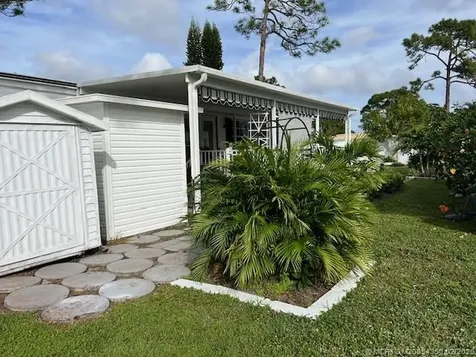 6387 Elm Lane Lantana FL 33462