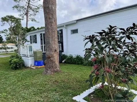 6387 Elm Lane Lantana FL 33462