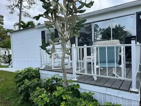 6387 Elm Lane Lantana FL 33462