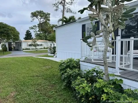 6387 Elm Lane Lantana FL 33462