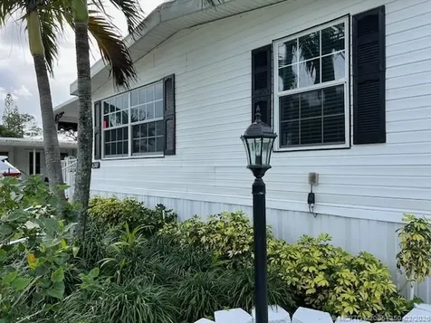 6387 Elm Lane Lantana FL 33462
