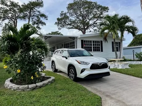 6387 Elm Lane Lantana FL 33462