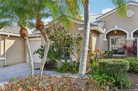 681 NW Broken Oak Trail Jensen Beach FL 34957