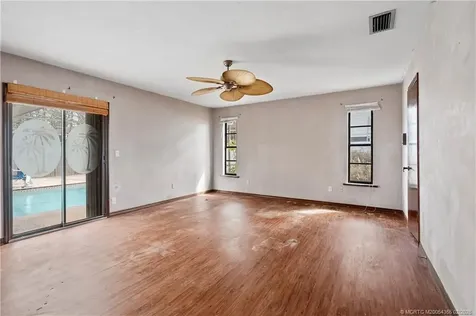 981 SE Lansdowne Avenue Port St Lucie FL 34983