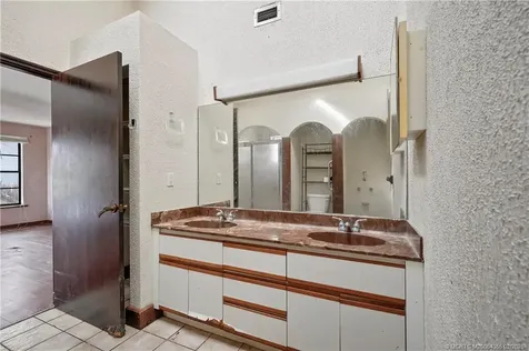 981 SE Lansdowne Avenue Port St Lucie FL 34983