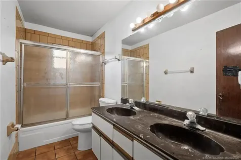 981 SE Lansdowne Avenue Port St Lucie FL 34983