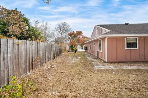 981 SE Lansdowne Avenue Port St Lucie FL 34983