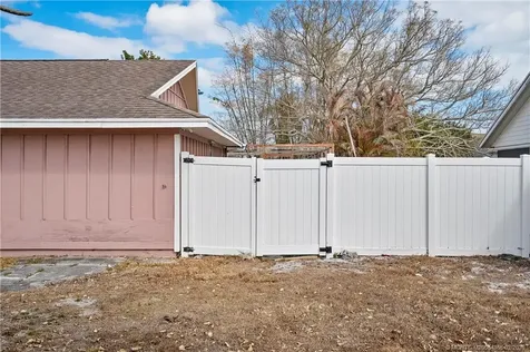 981 SE Lansdowne Avenue Port St Lucie FL 34983