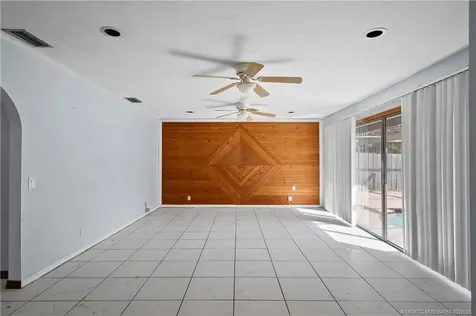 981 SE Lansdowne Avenue Port St Lucie FL 34983