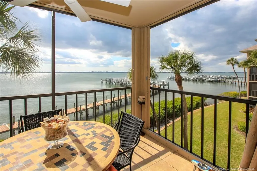 4680 NE Sandpebble Trace Stuart FL 34996