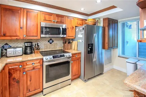 4680 NE Sandpebble Trace Stuart FL 34996